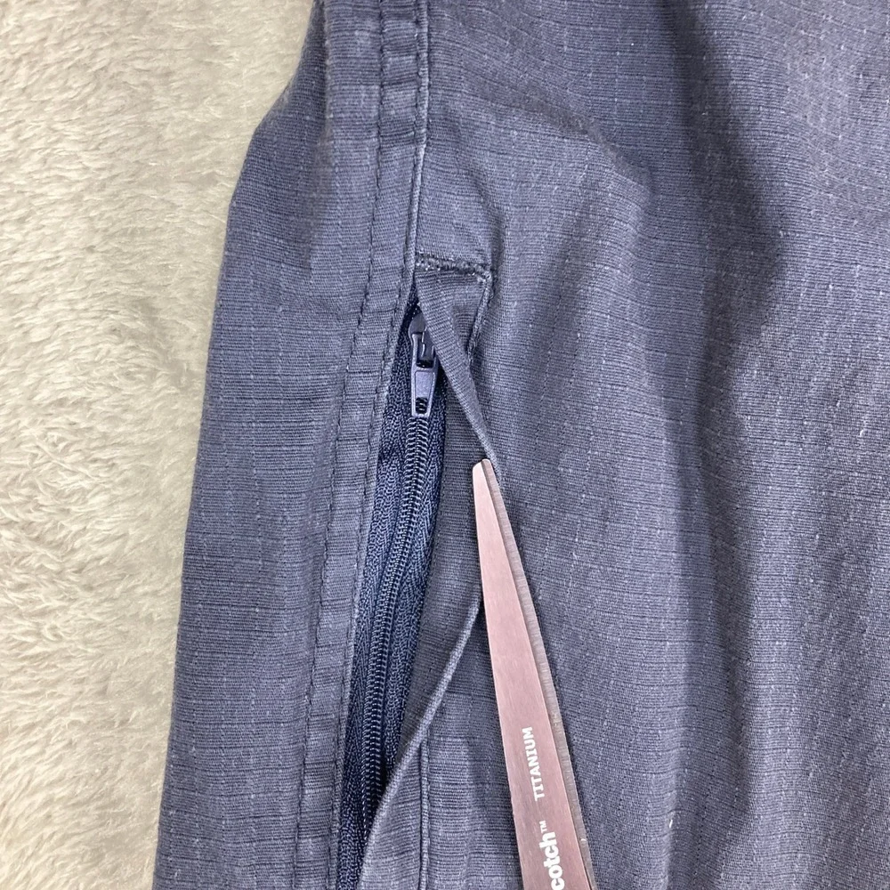 ClearWater Outfitters‎ Mens Shorts 36W Blue Casual Flat Front Chino Comfort